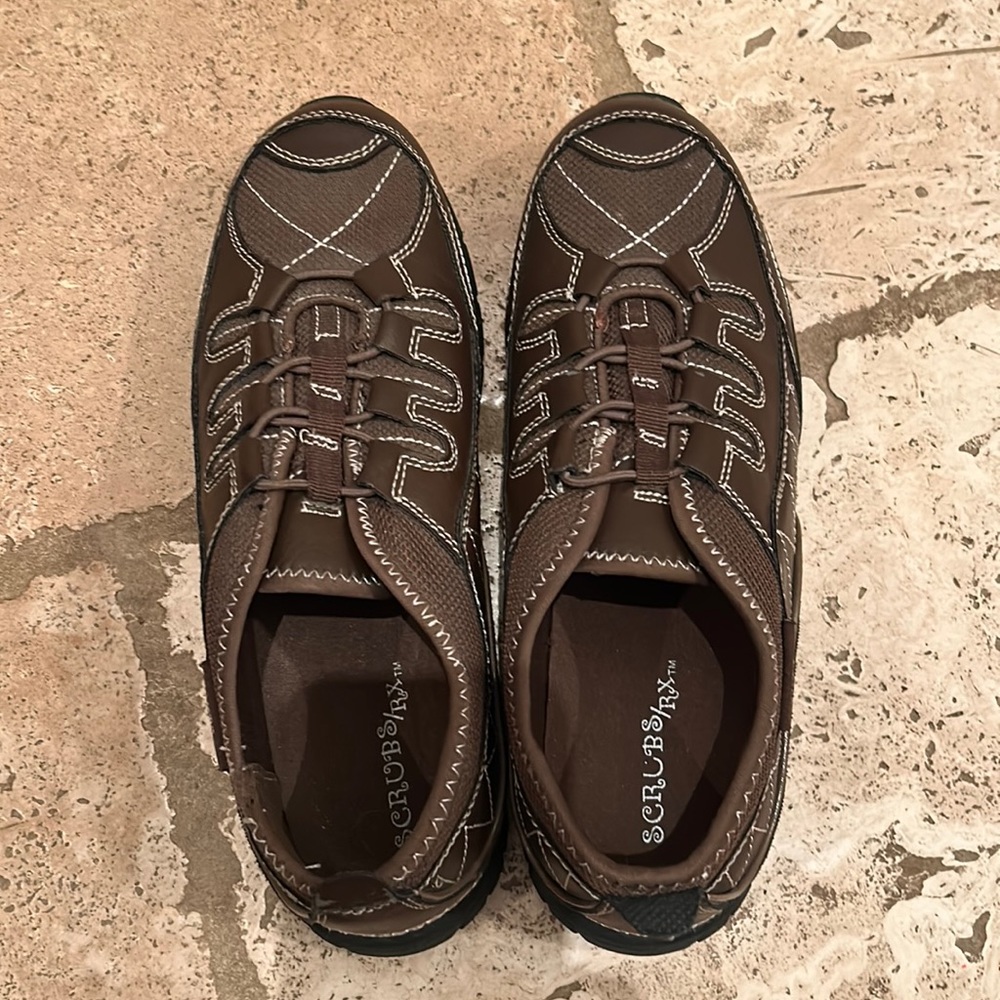 Size 7.5 ! Medical shoes or whatever !